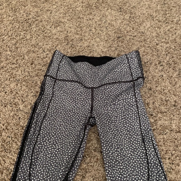 Lululemon Hit It 7/8 Tight (25") - Picture 3 of 8